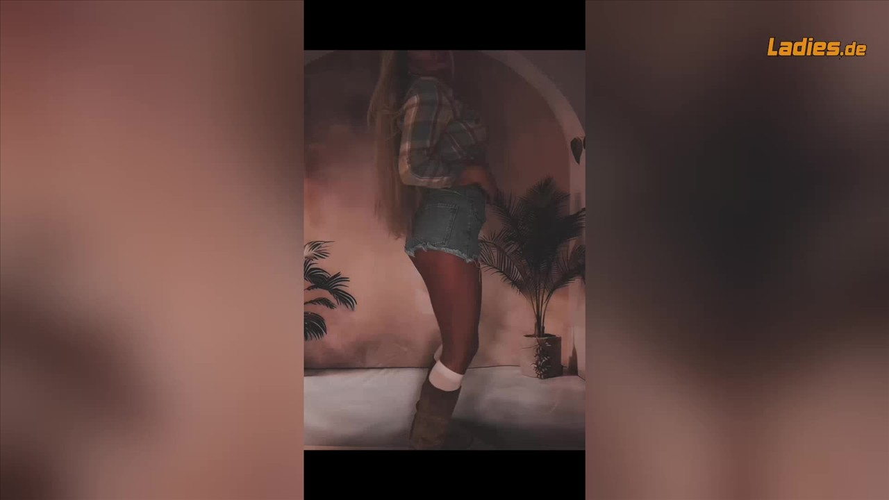 [advert name]